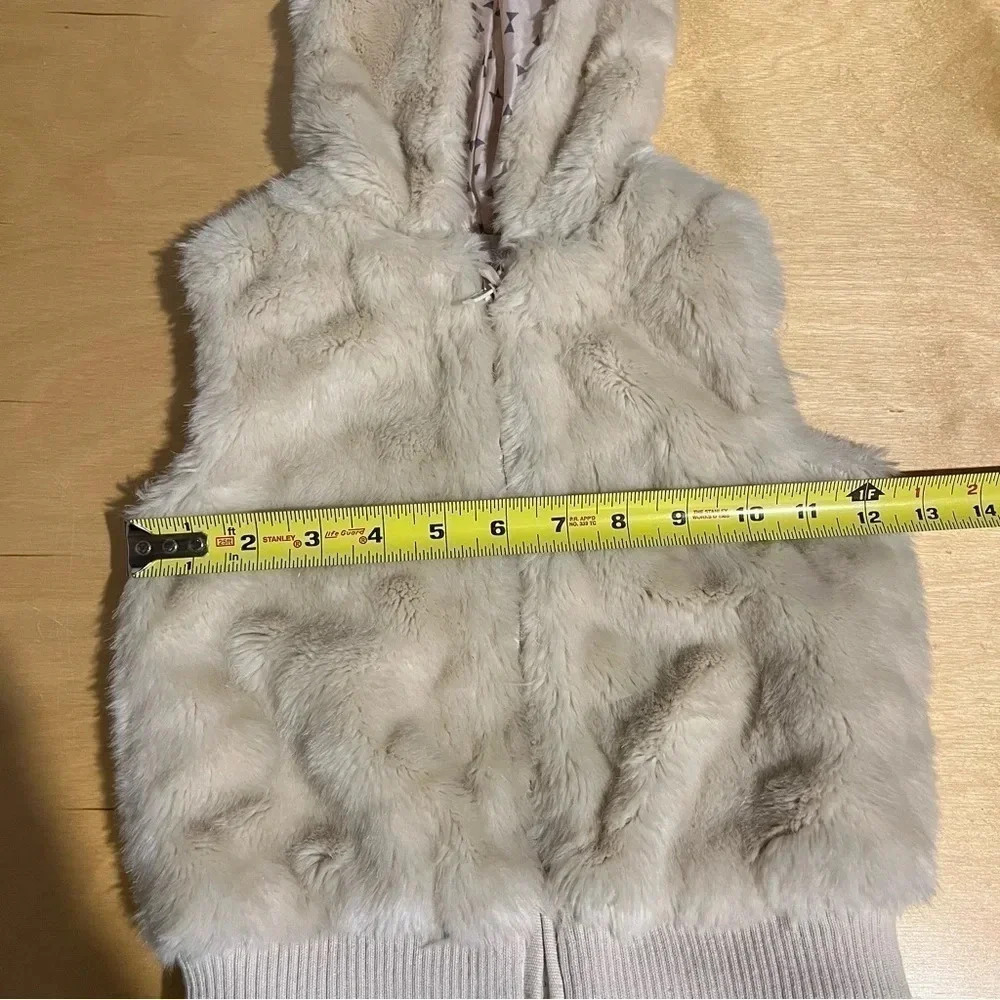 H&M Baby Hooded Faux Fur Vest With Ears Beige Size 18 - 24 Months - Picture 6 of 6